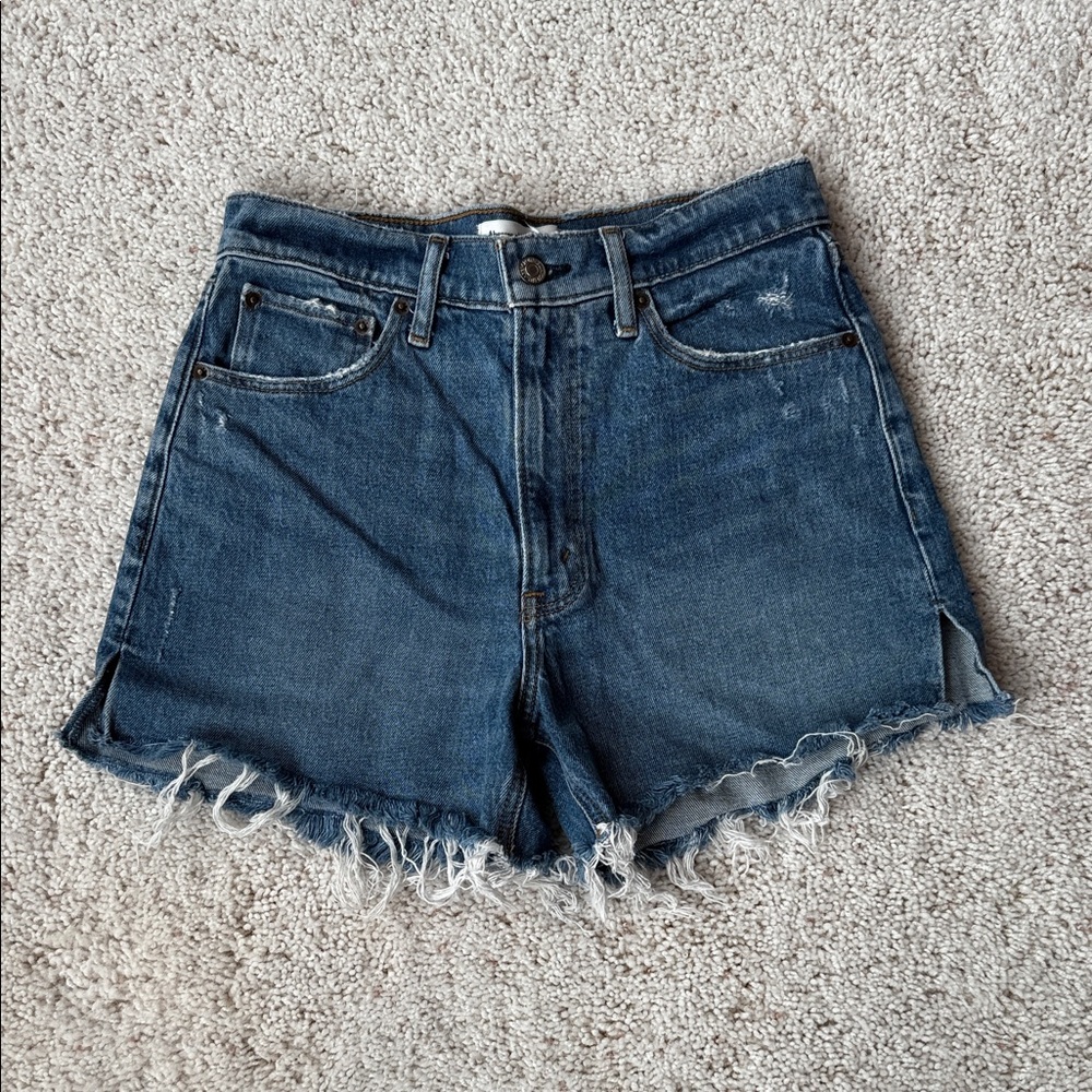 Abercrombie 4 inch High Rise Mom Shorts